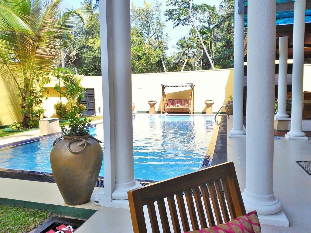 White Palace Gampaha Exterior photo