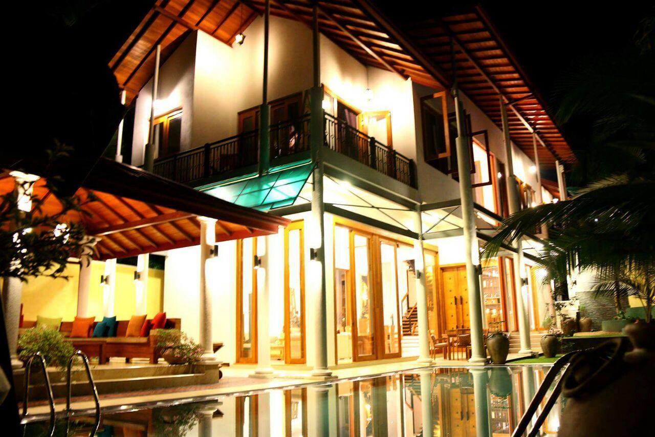 White Palace Gampaha Exterior photo